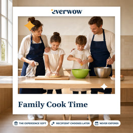Everwow Family Cook Time experience gift photo in a frame, family baking in a kitchen