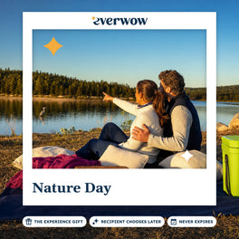 Everwow Nature Day experience gift photo in a frame, lakeside picnic for two