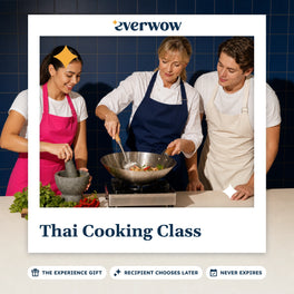 Everwow Thai Cooking Class experience gift photo in a frame, students at a wok station